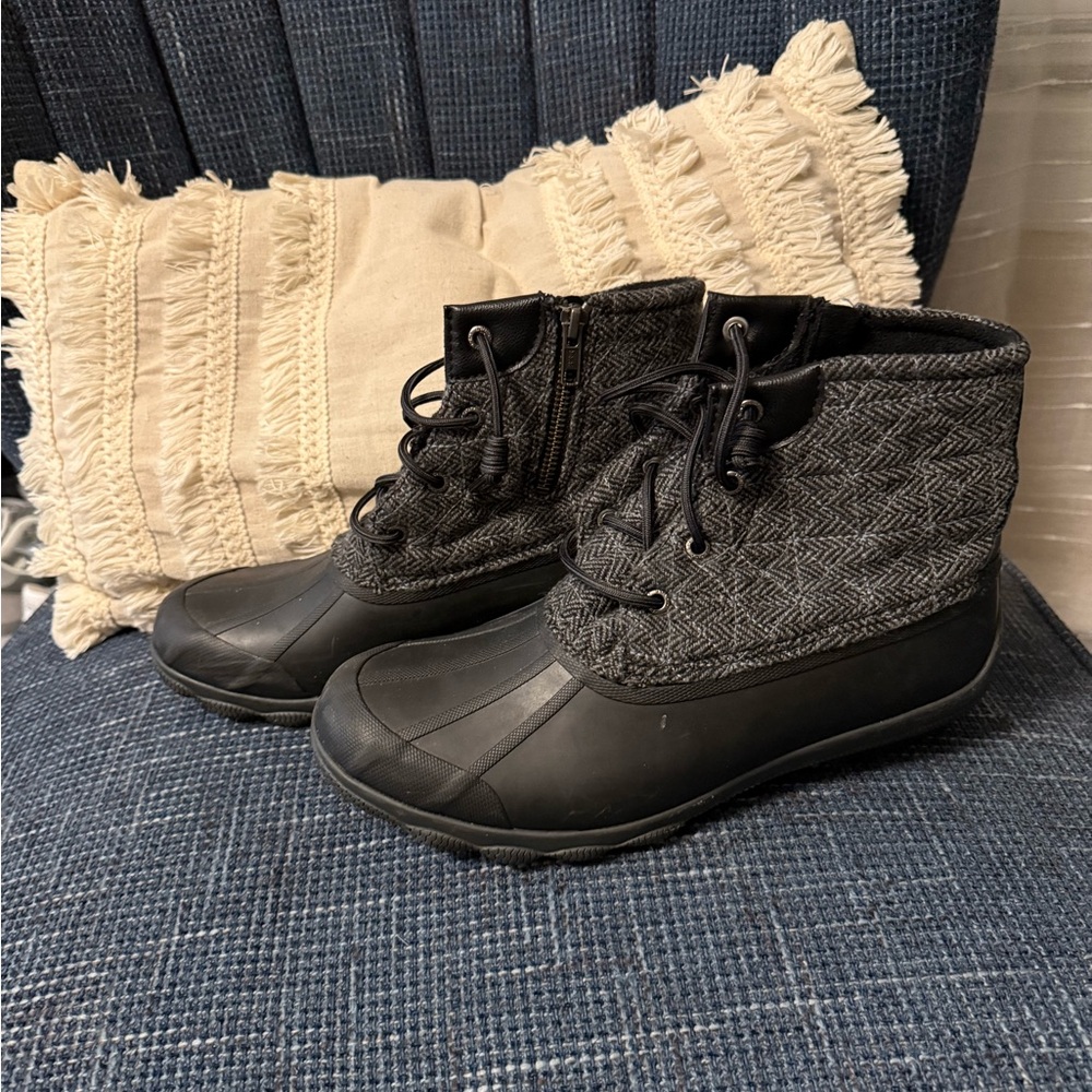 Sperry Women's Black and Gray Winter Boots